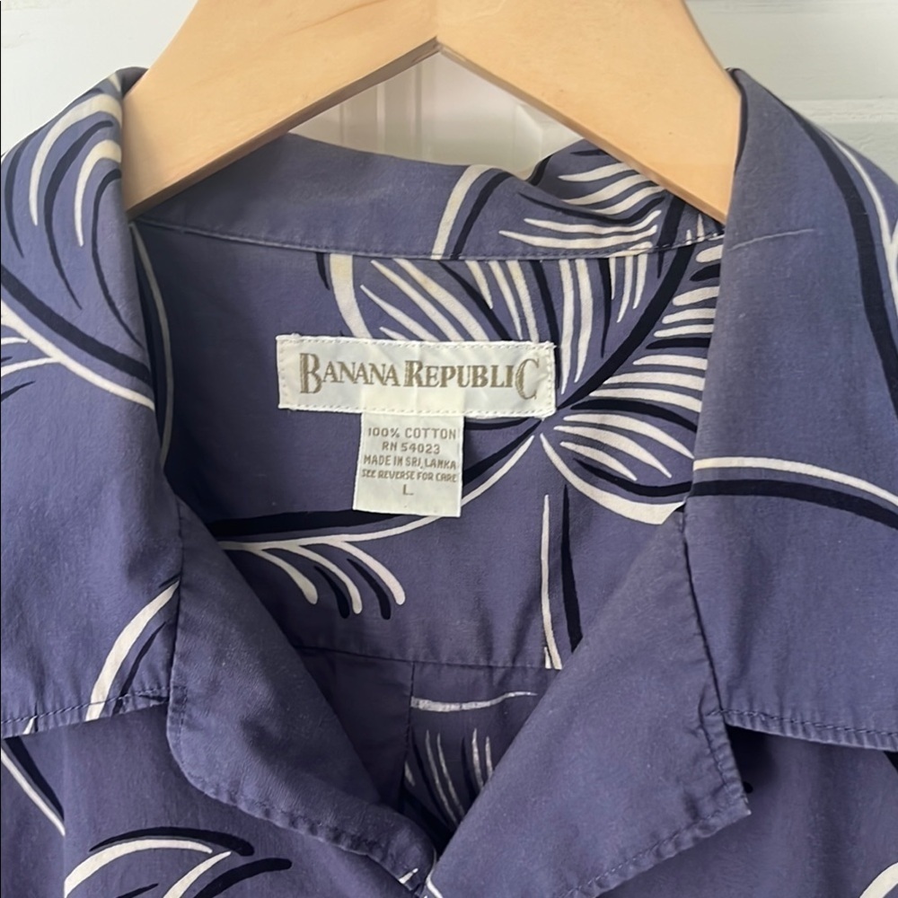 Banana Republic Vintage Men’s Blue Casual Button Down Shirt Safari Leaf - Picture 3 of 6
